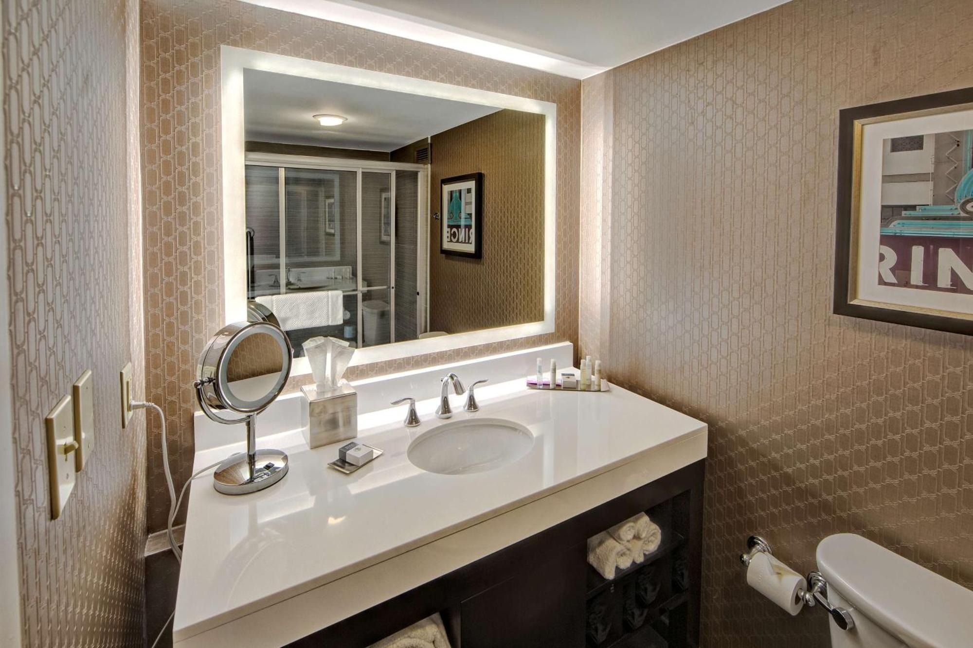 Doubletree By Hilton Decatur Riverfront Dış mekan fotoğraf