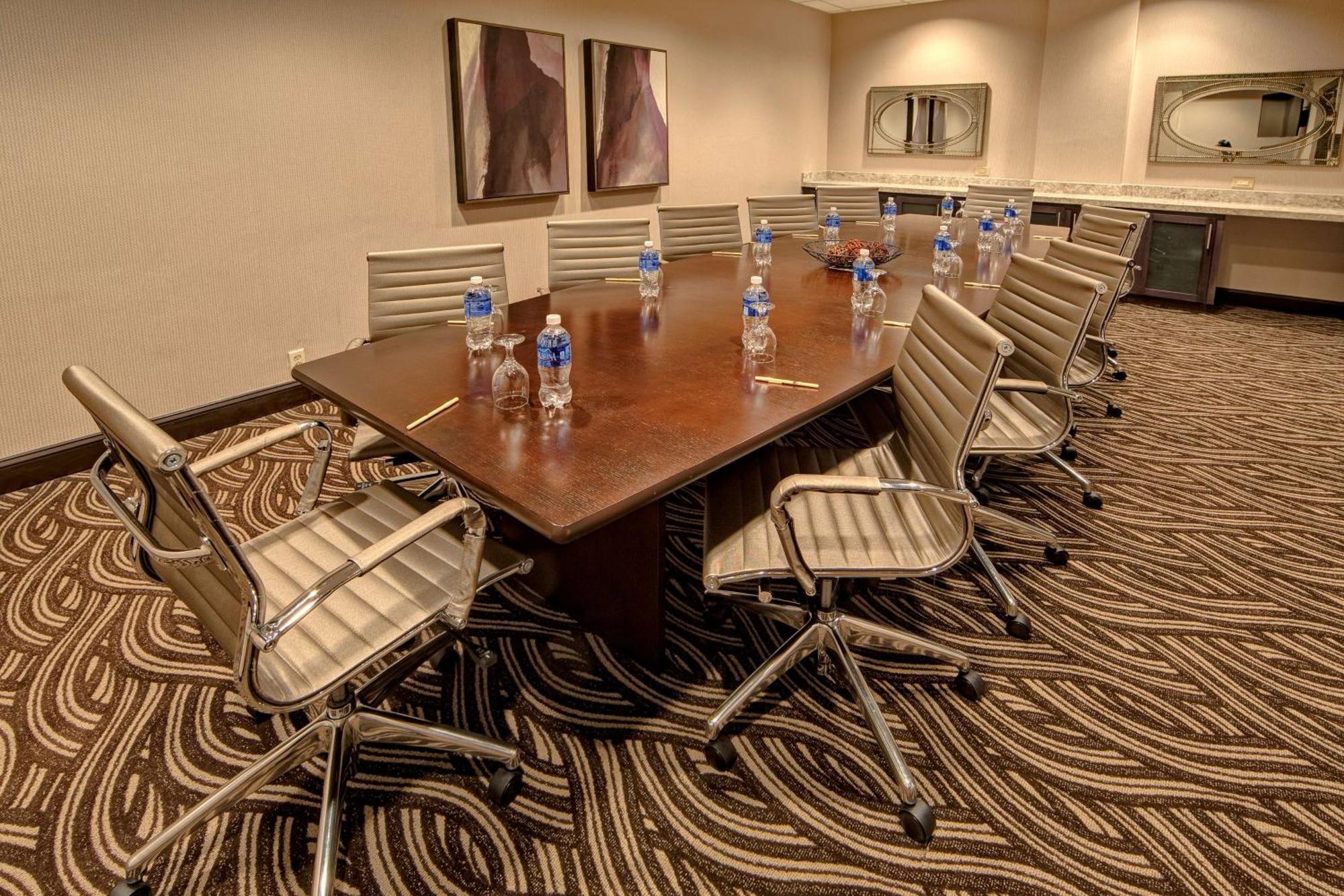 Doubletree By Hilton Decatur Riverfront Dış mekan fotoğraf