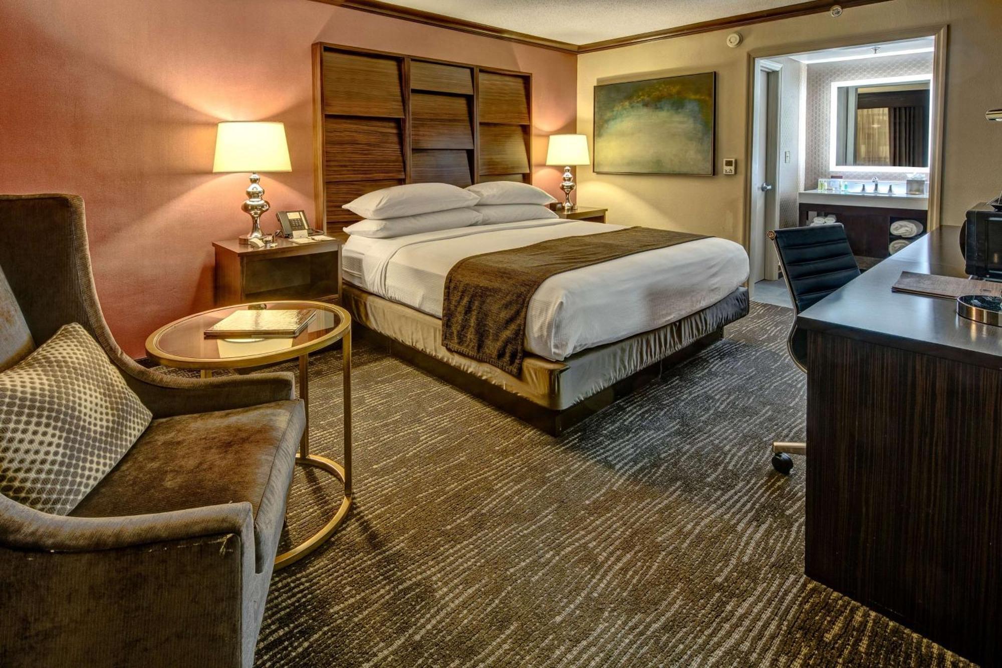 Doubletree By Hilton Decatur Riverfront Dış mekan fotoğraf